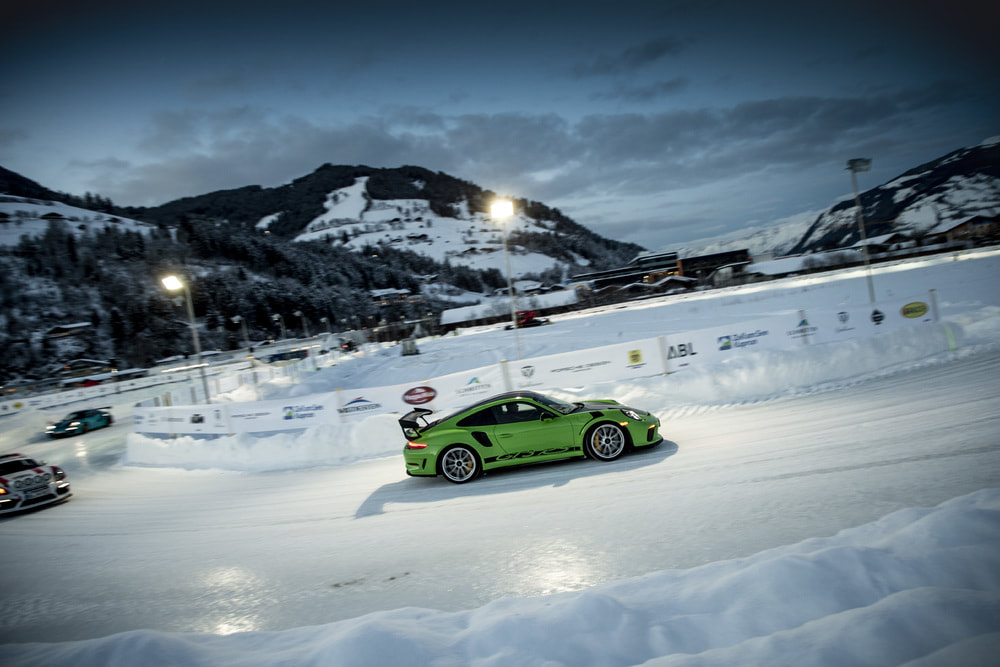 911 GT3 RS, demo-drive on ice at Zell am See